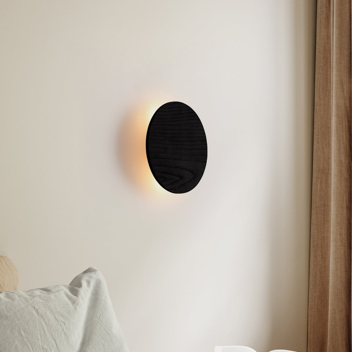 Lori Vegglampe Ø20 Svart Tre