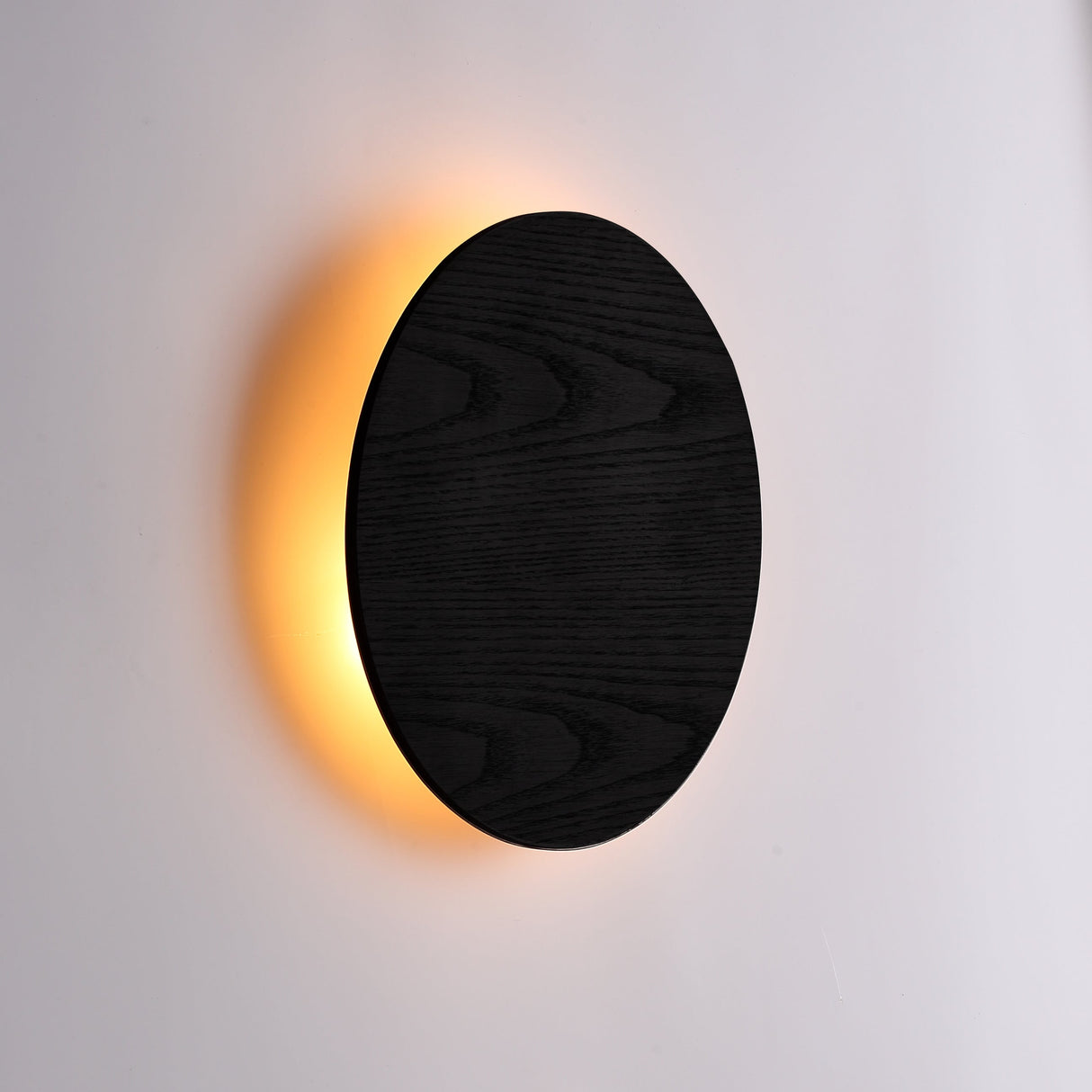 Lori Vegglampe Ø30 Svart Tre