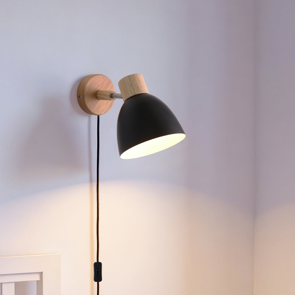 Pino Vegglampe Svart