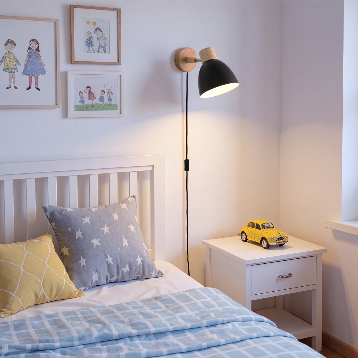 Pino Vegglampe Svart