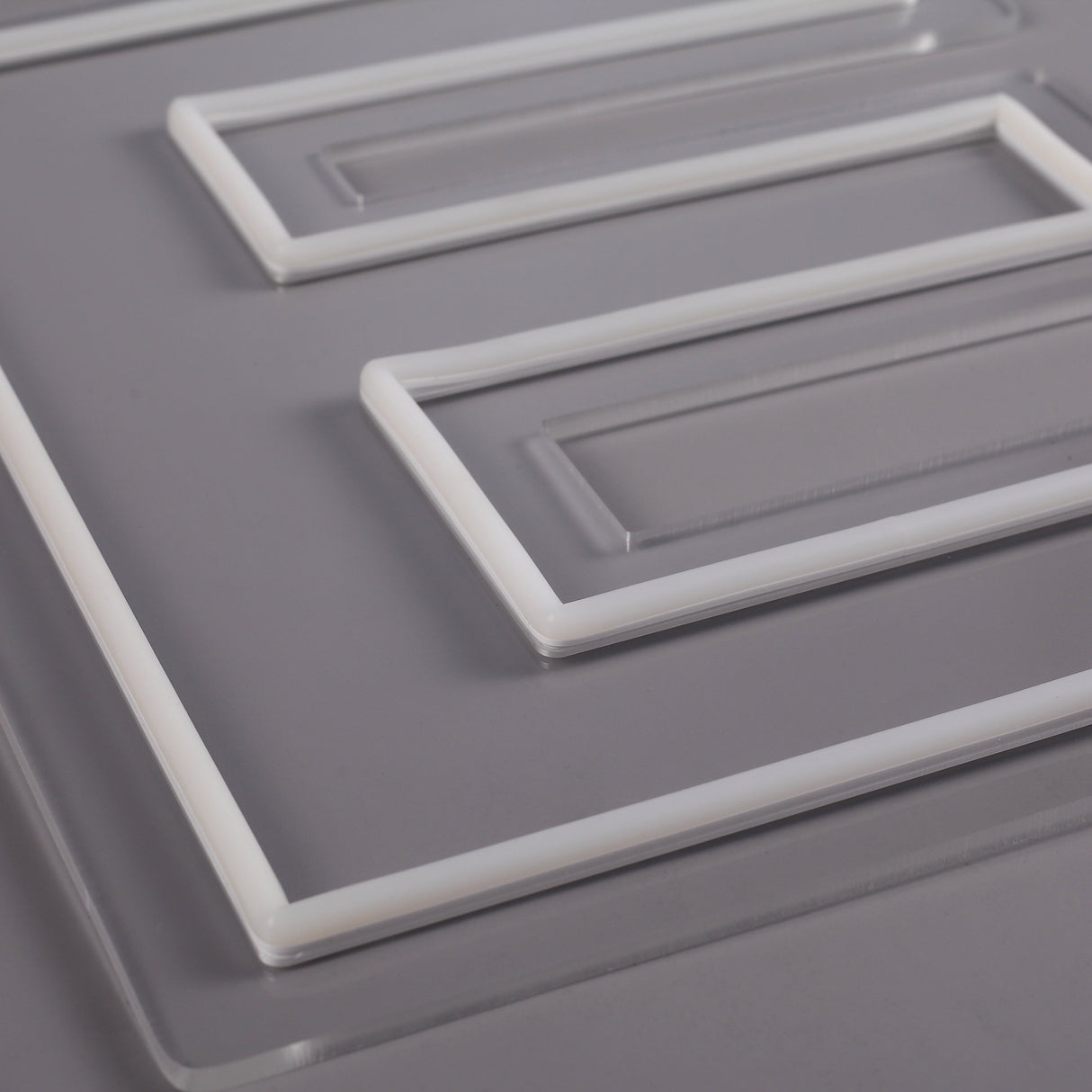 Bokstav E Neon Vegglampe