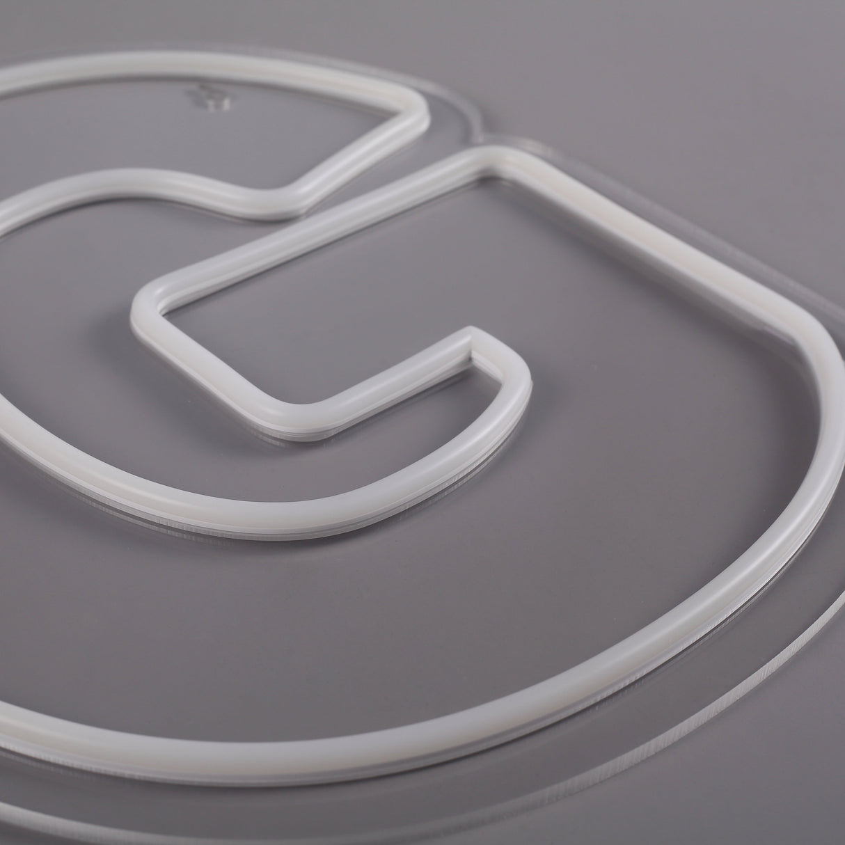 Bokstav G Neon Vegglampe