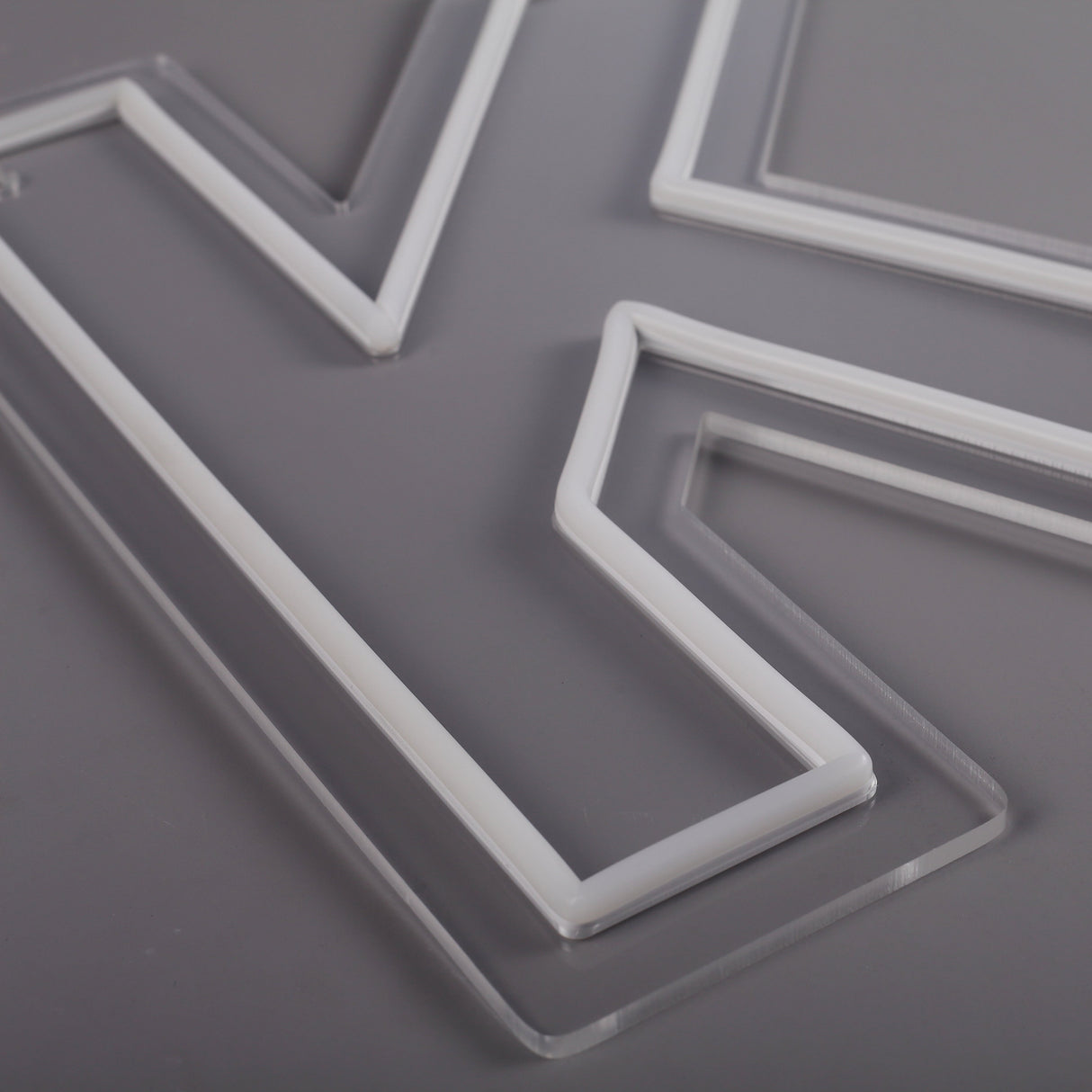 Bokstav K Neon Vegglampe