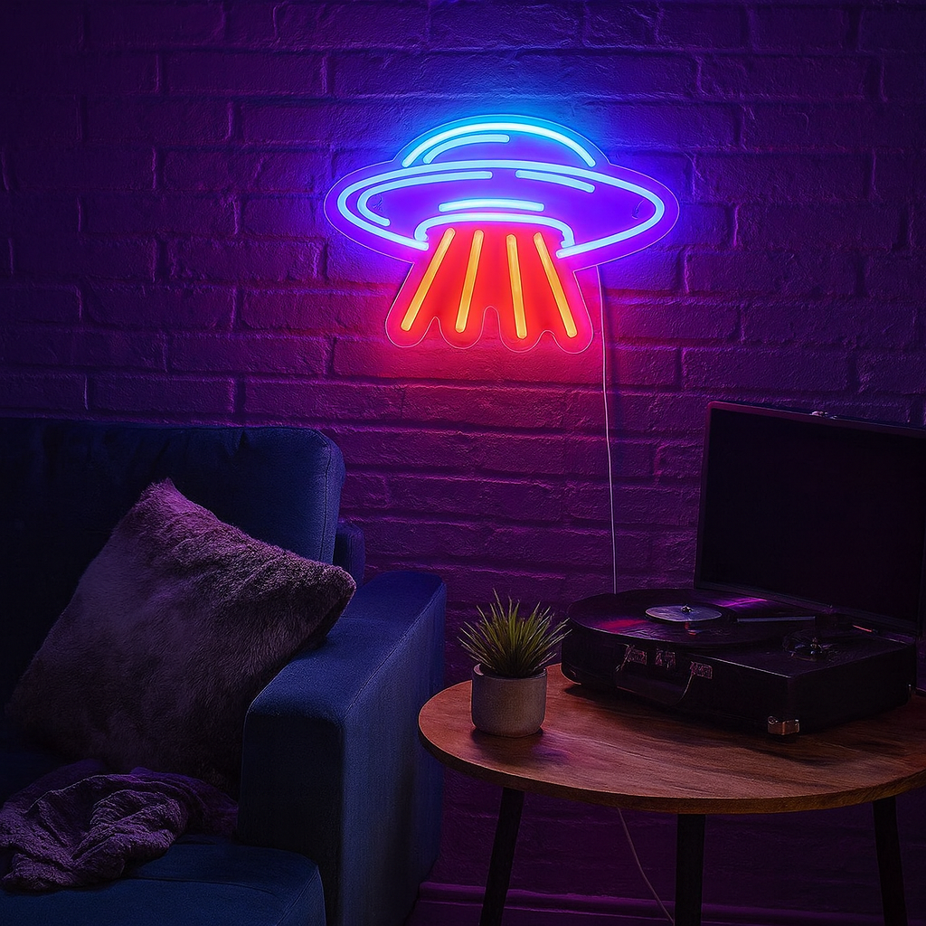 UFO Neon Vegglampe