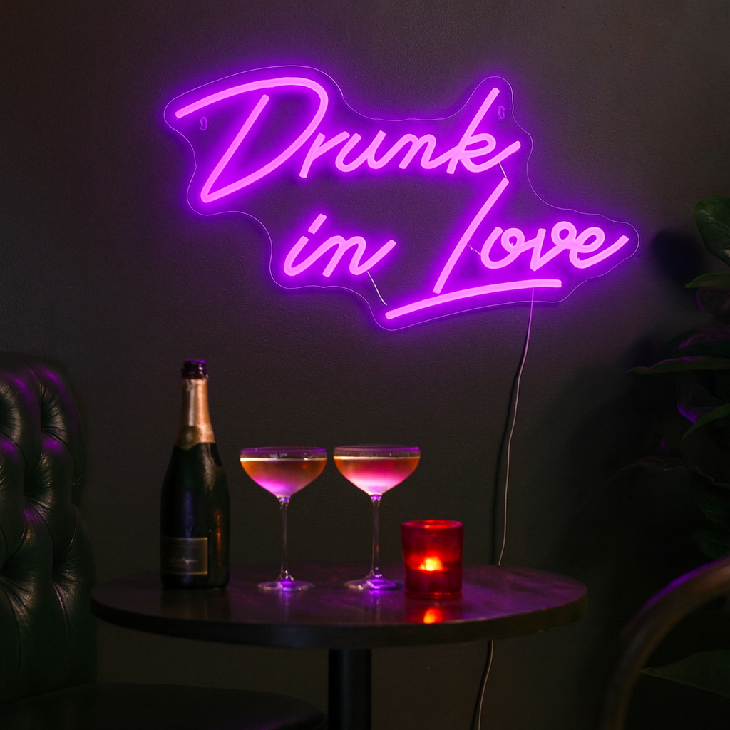 Drunk in Love Neon Vegglampe