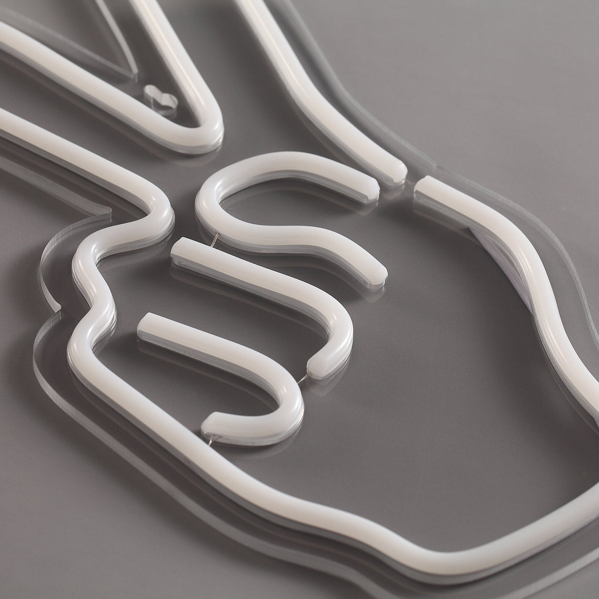 Peace Neon Vägglampa-Lampconcept.se