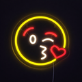 Emoji Kiss Neonskilt