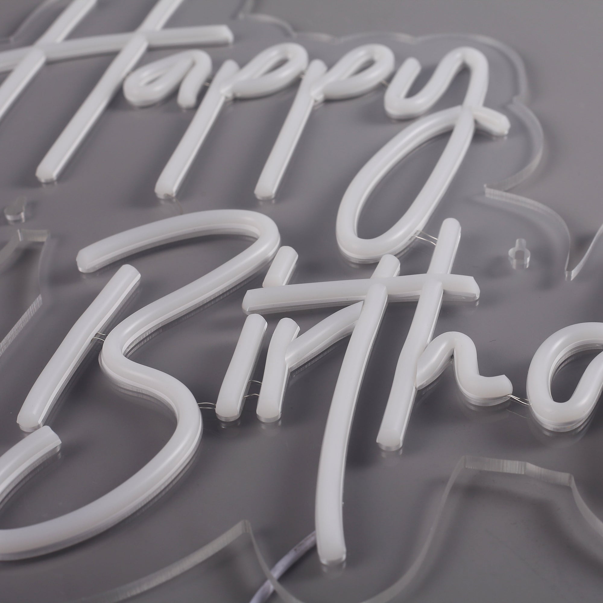 Happy Birthday Neon Vägglampa-Lampconcept.se