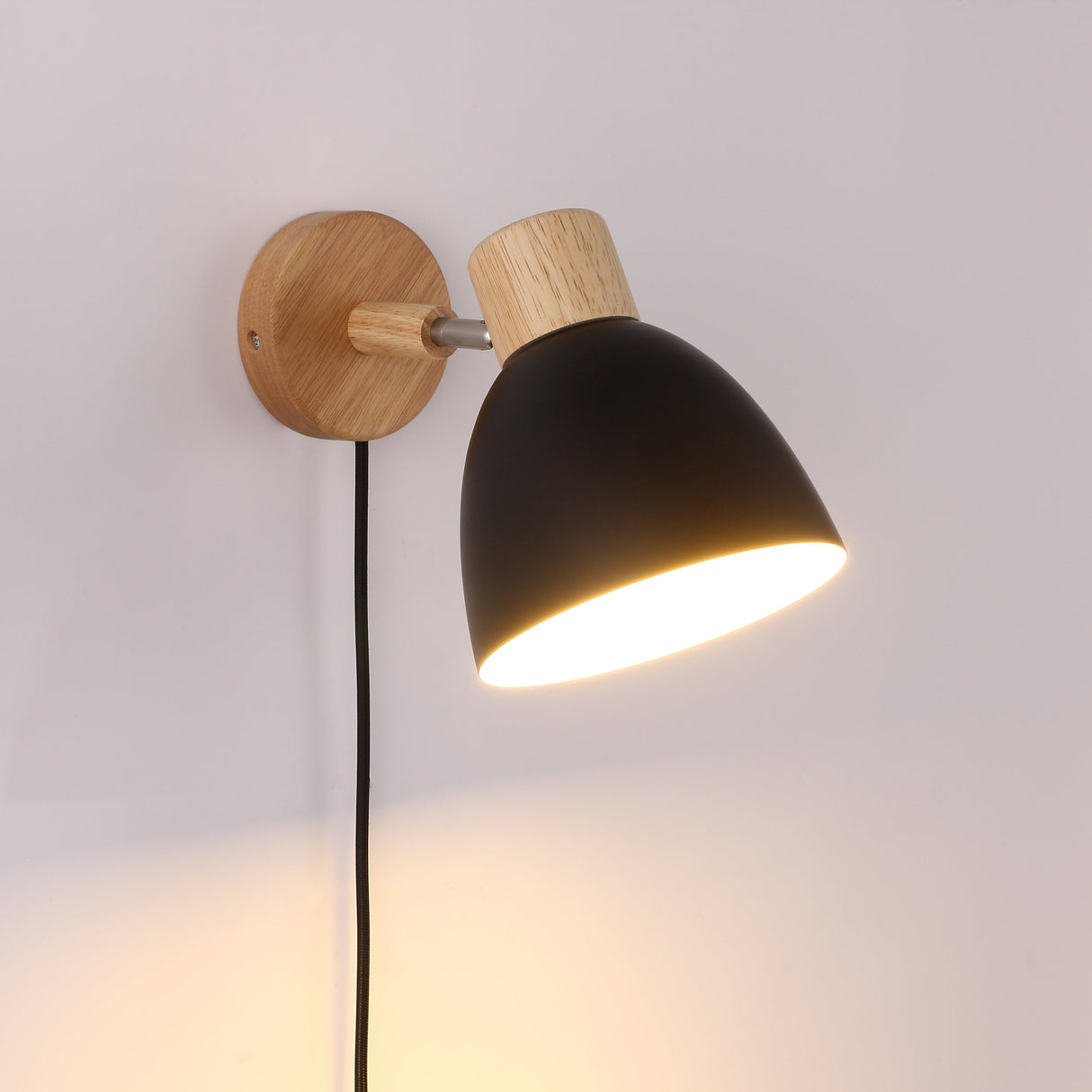 Pino Vegglampe Svart