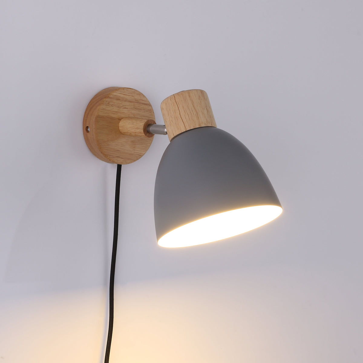 Pino Vegglampe Grå