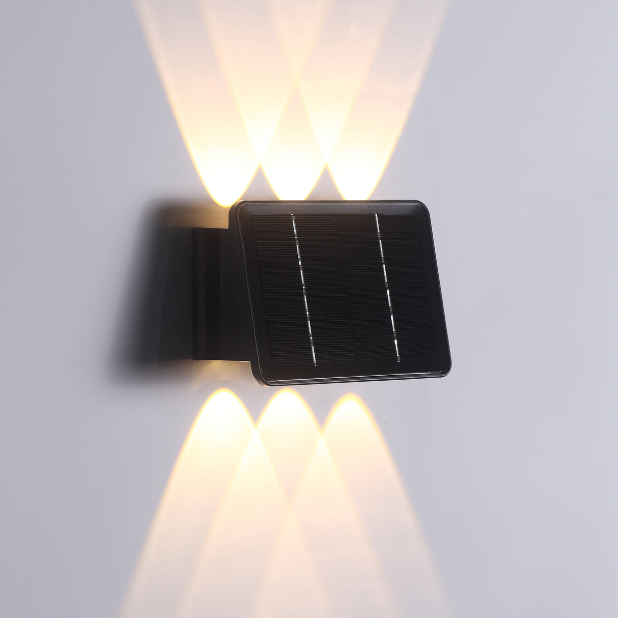 Nocta Solcelle Vegglampe