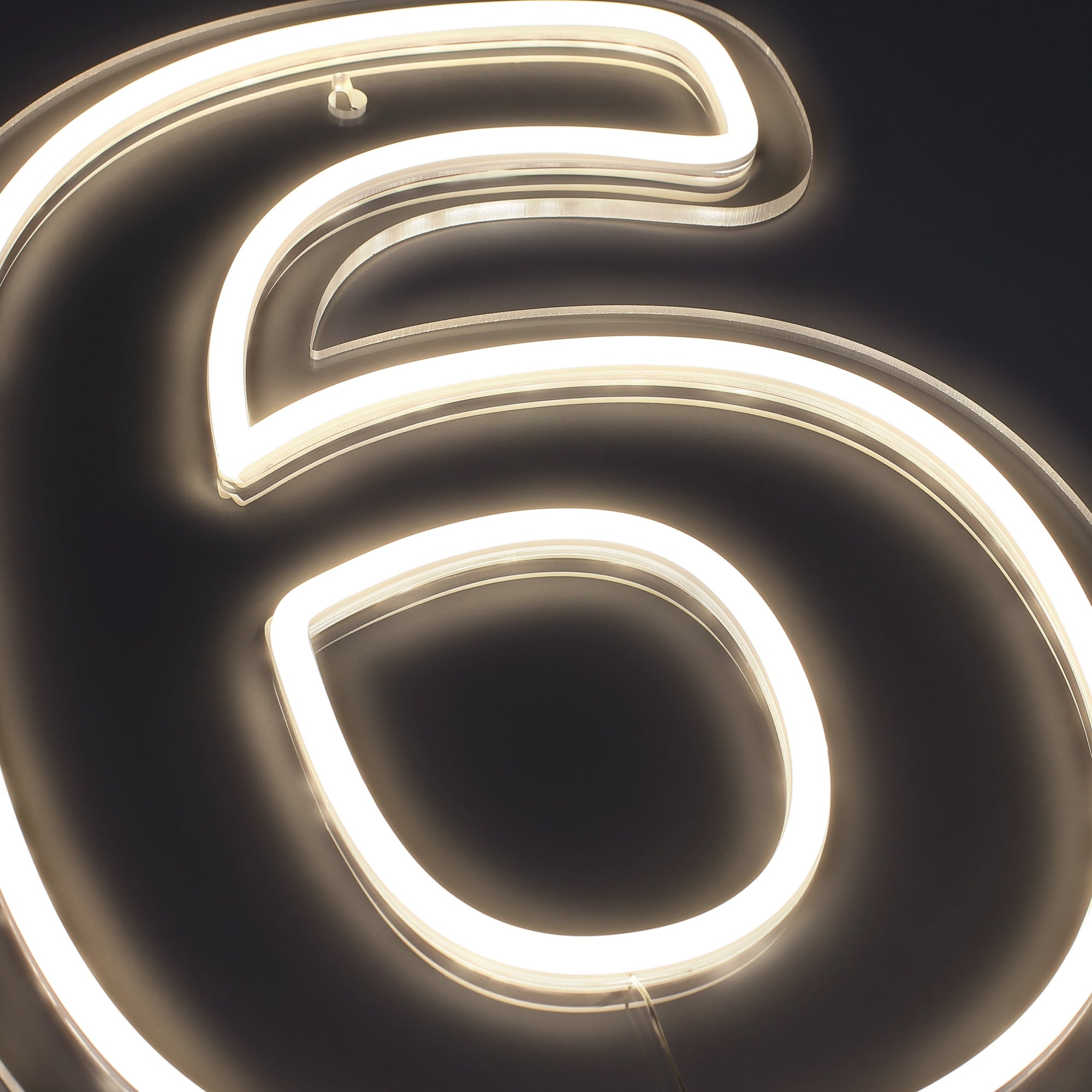 Tall 6 Neonskilt