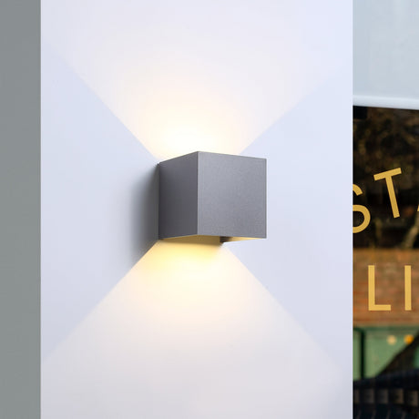 LED Vegglampe Utendørs IP54 6W-Nordics Pro-Lampconcept.no