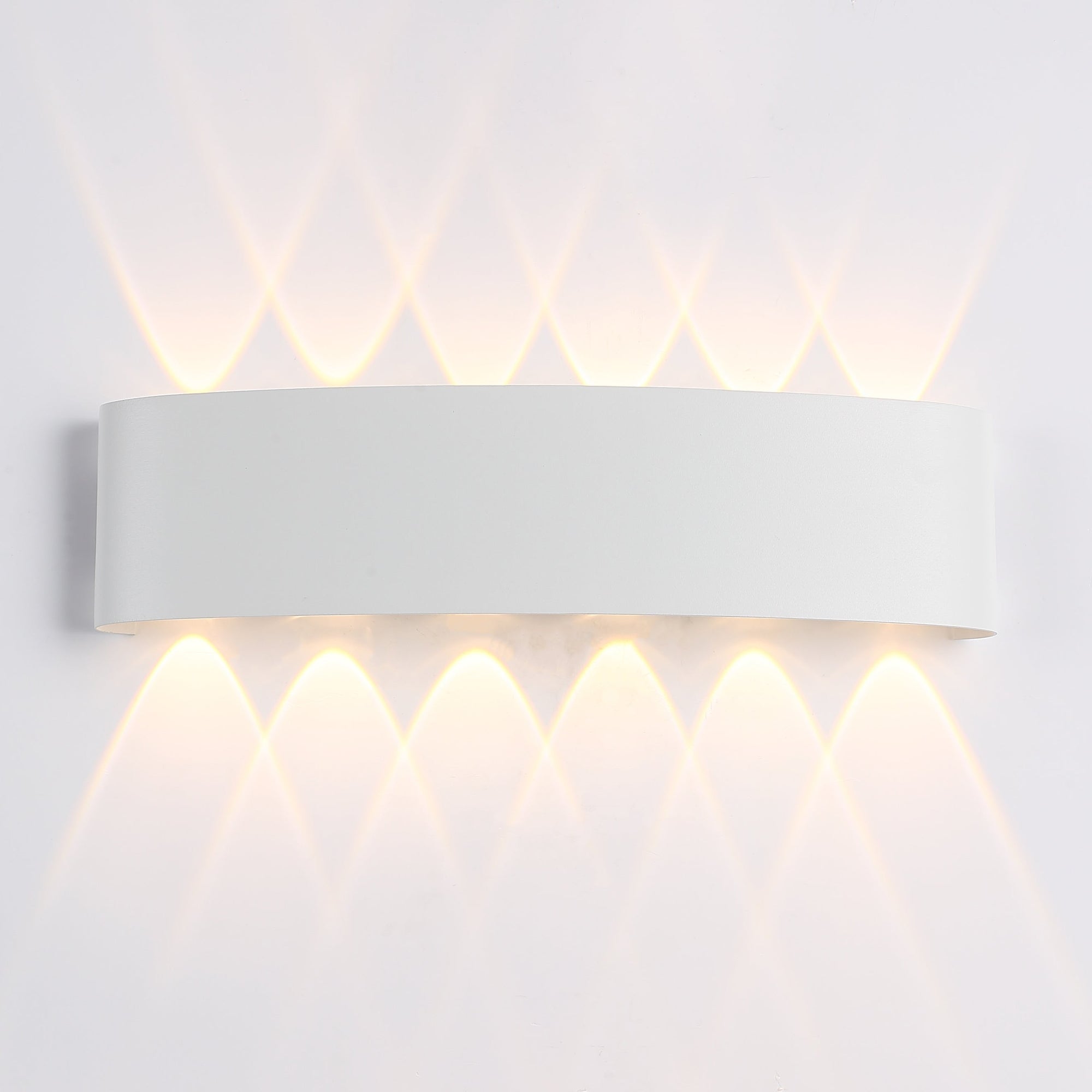 Ortelo 12W 32 cm Vegglampe Hvit