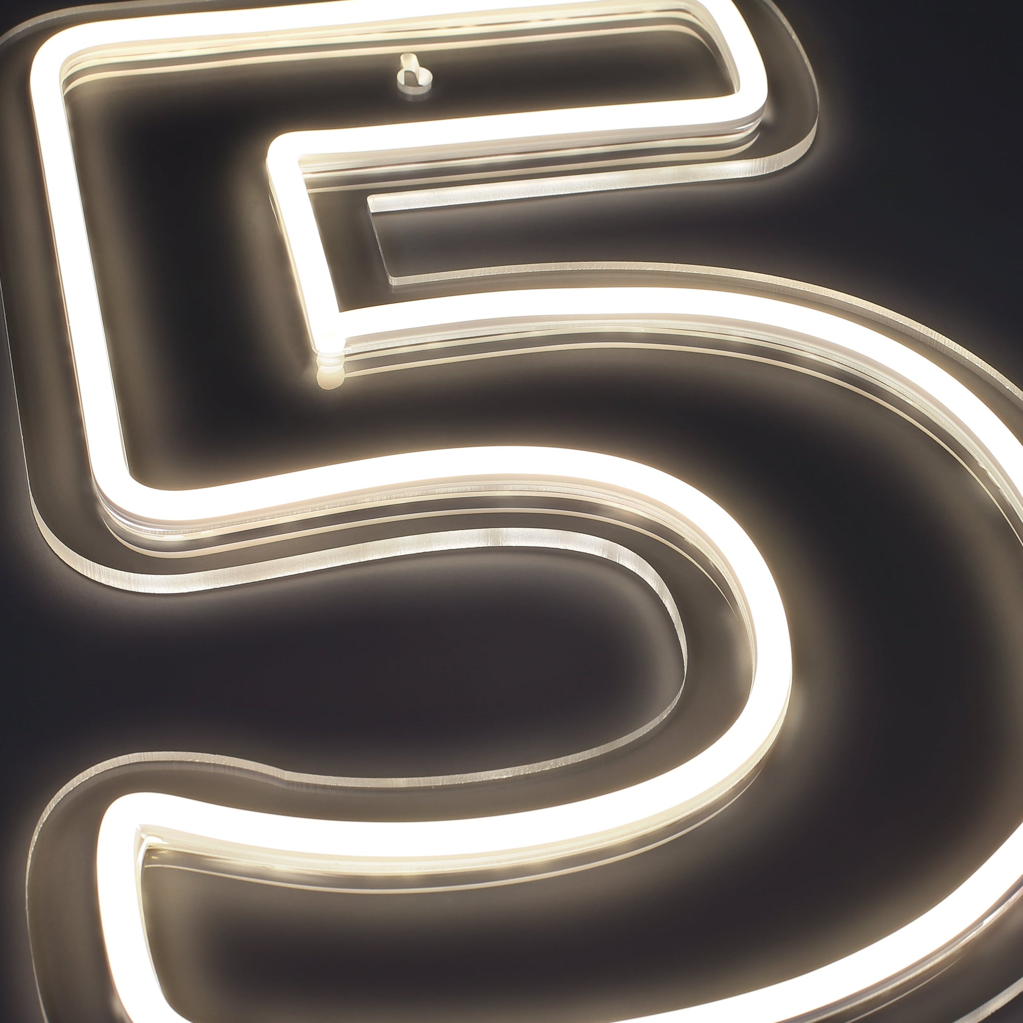 Tall 5 Neonskilt