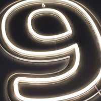 Tall 9 Neonskilt