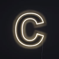 Bokstav C Neon Vegglampe