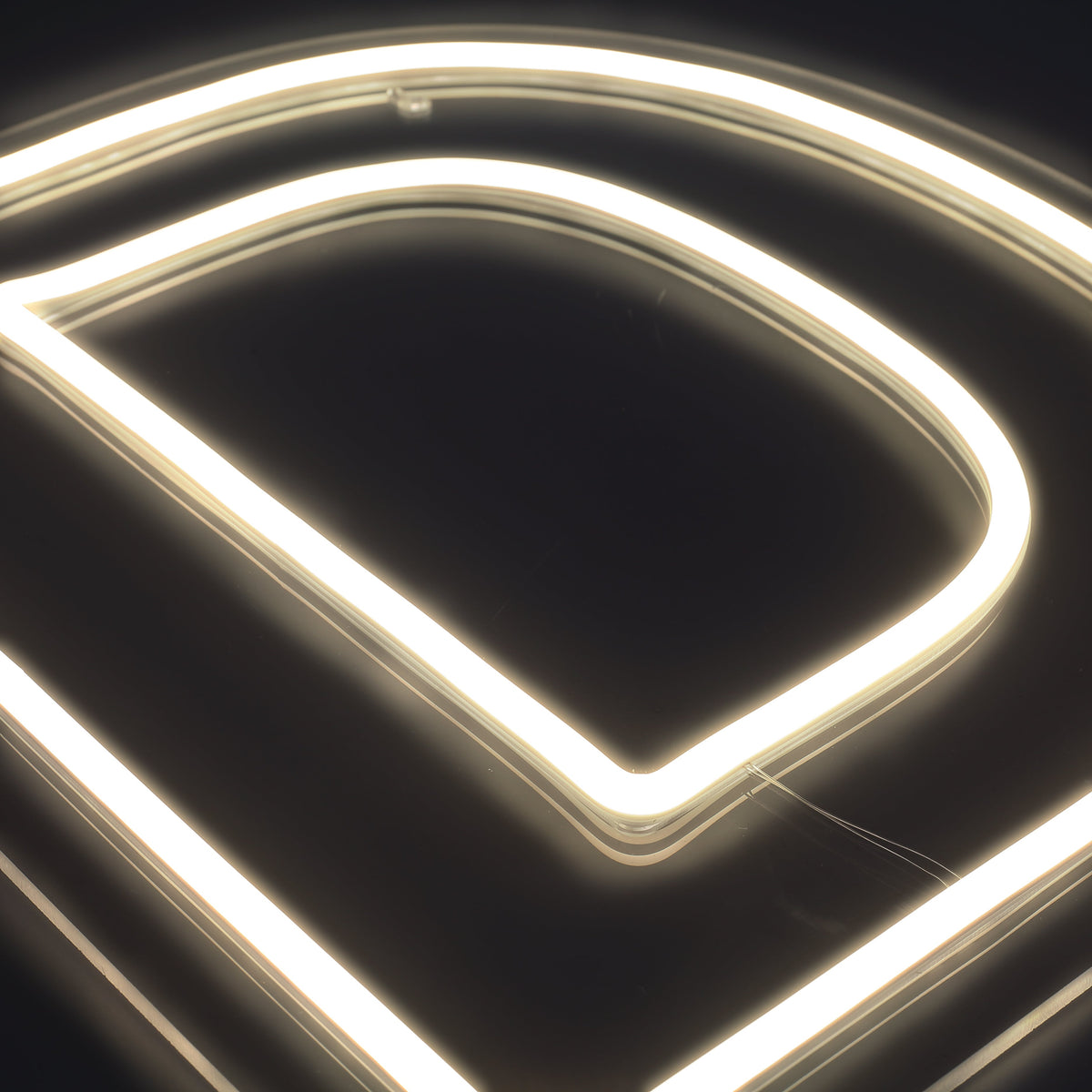 Bokstav D Neon Vegglampe