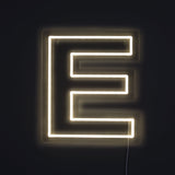 Bokstav E Neon Vegglampe