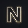 Bokstav N Neon Vegglampe