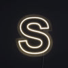 Bokstav S Neon Vegglampe