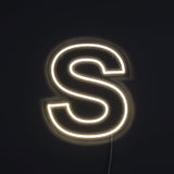 Bokstav S Neon Vegglampe