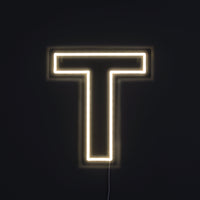 Bokstav T Neon Vegglampe