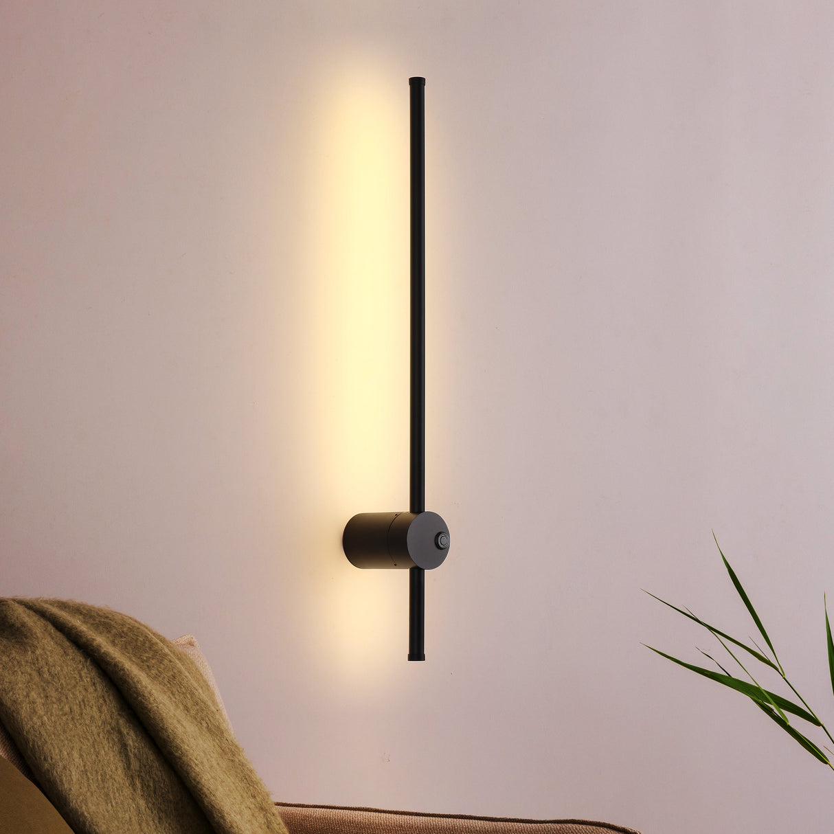 Retta LED Vegglampe Svart 60cm