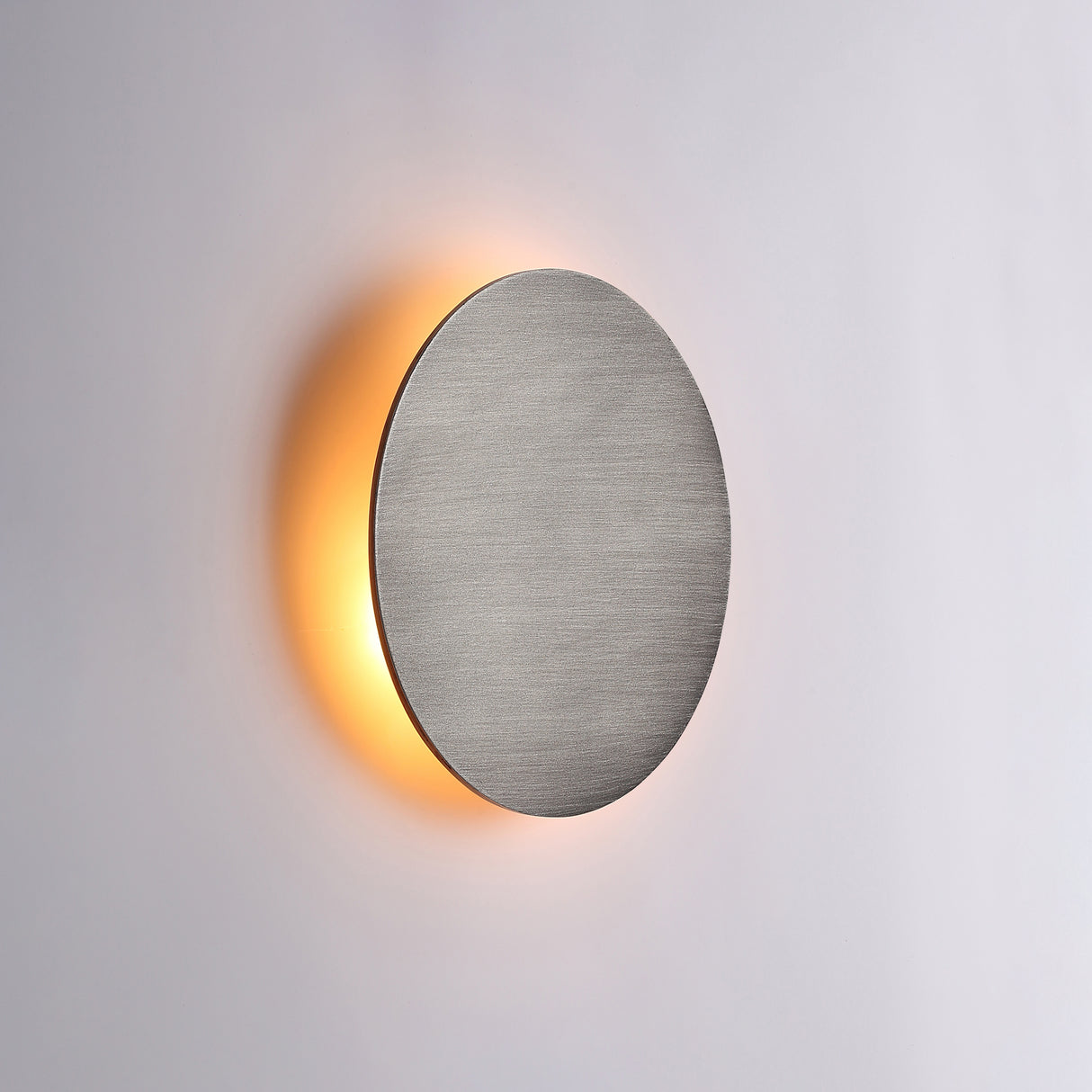 Lori Vegglampe Ø20 Titanium