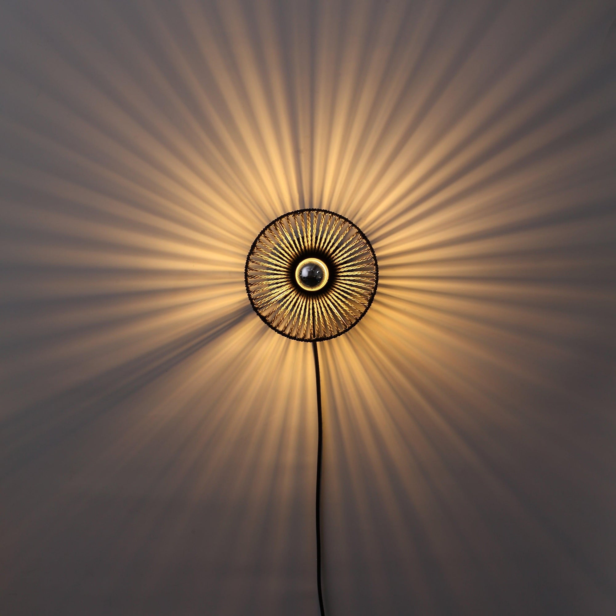 Wave Vegglampe Ø20