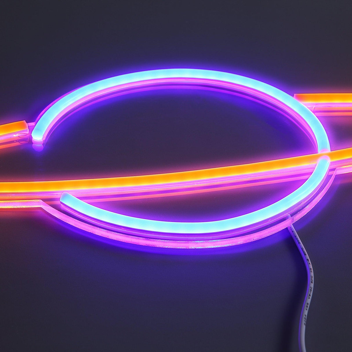 Saturn Neon Vägglampa Blå/Orange-Lampconcept.se