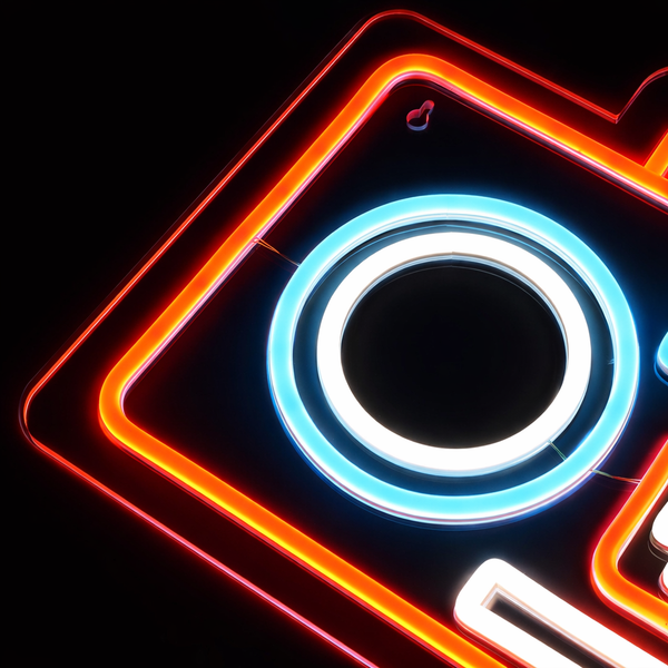 Radio Neon Vegglampe