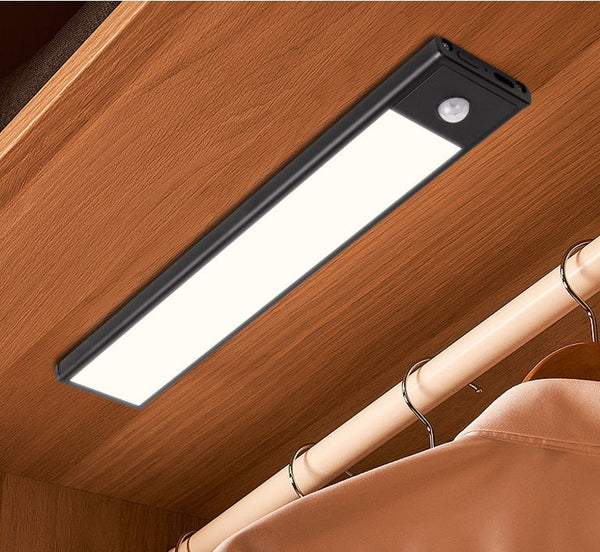 EasyBeam Trådløs Skaplampe med Sensor