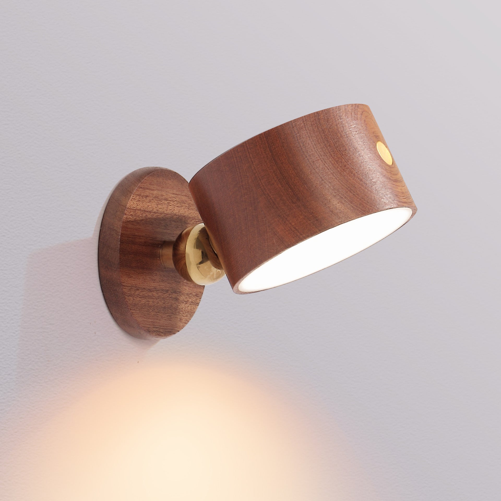 Björk Trådløs Vegglampe