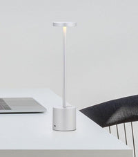 Bologna LED Trådløs Bordlampe